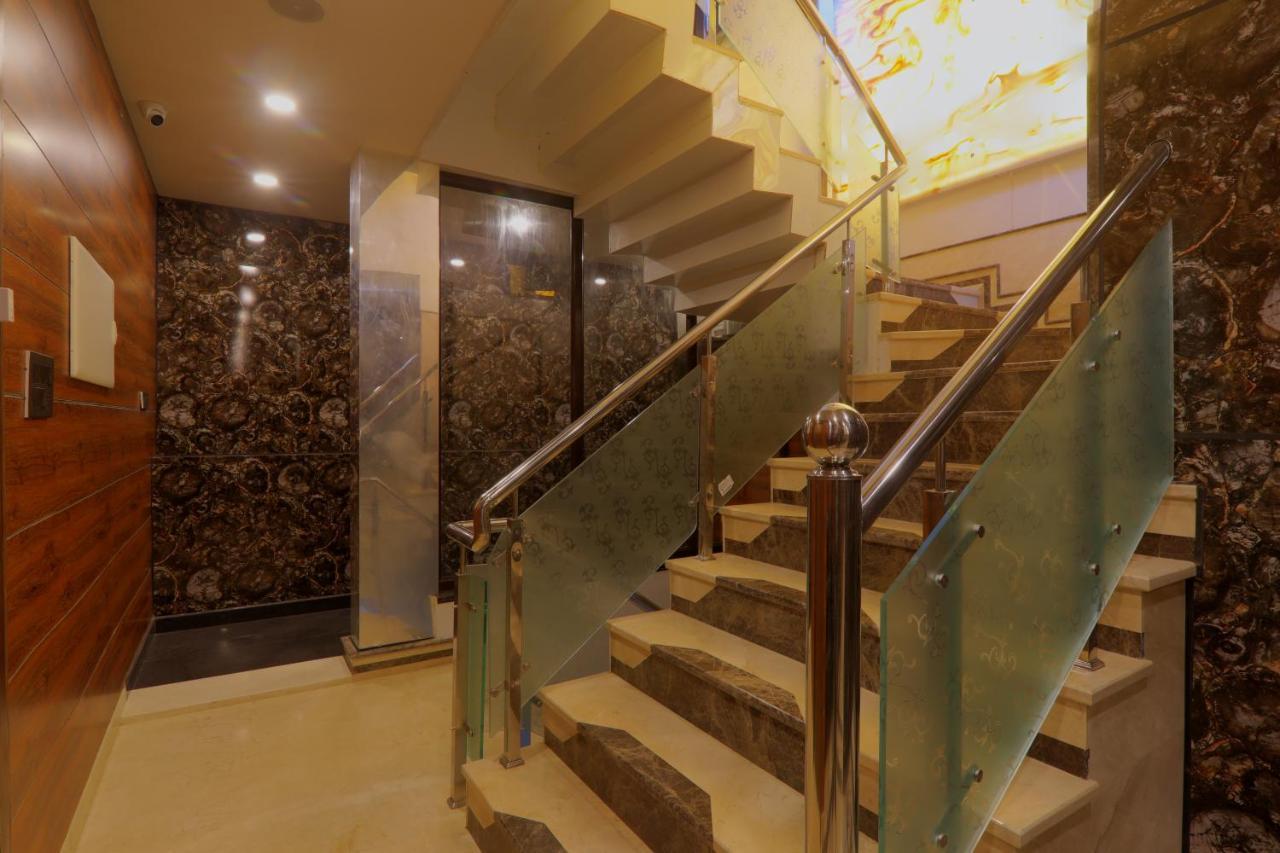 Shri Tirupati Residency Hotel Lucknow Bagian luar foto