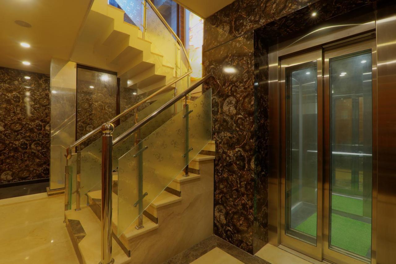 Shri Tirupati Residency Hotel Lucknow Bagian luar foto