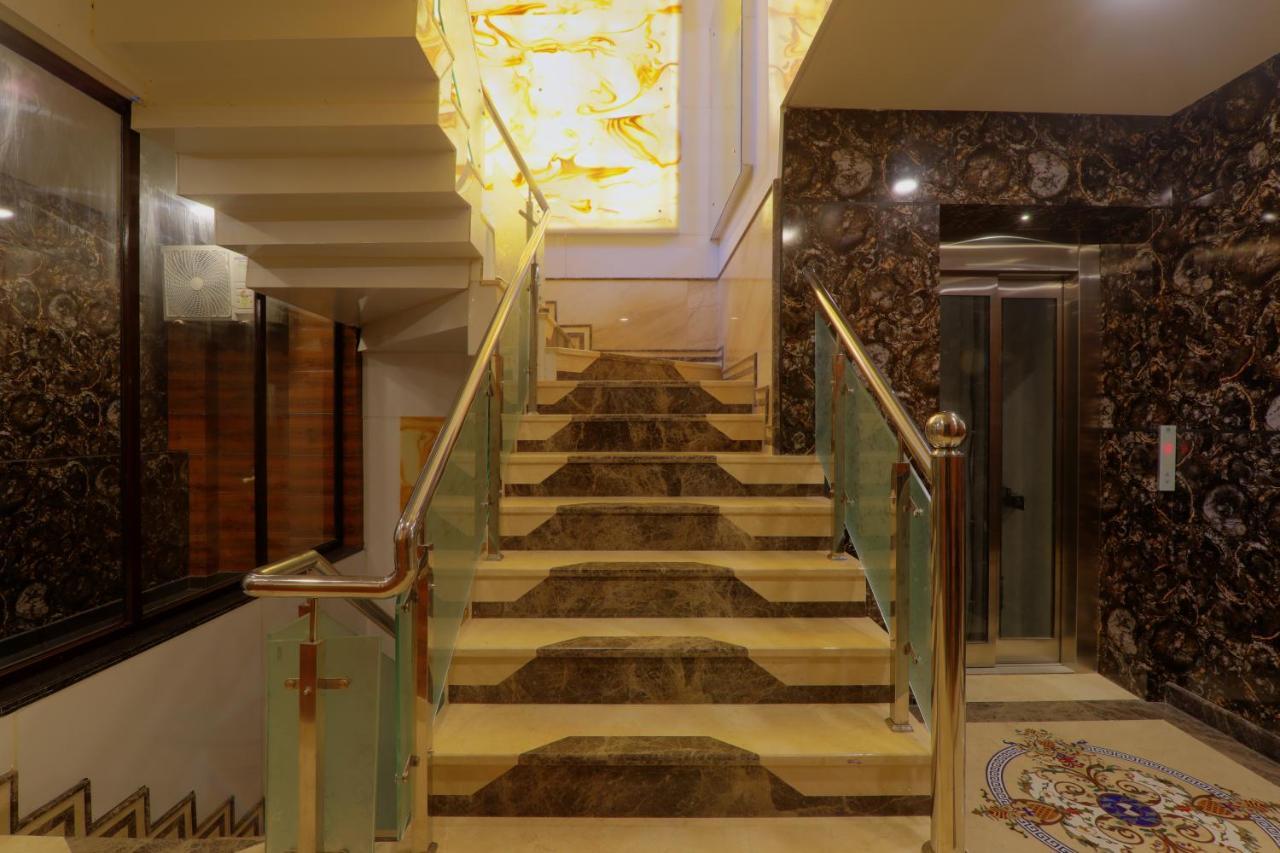 Shri Tirupati Residency Hotel Lucknow Bagian luar foto